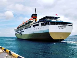 Cari Pria Terjun dari KM Dharma Kencana, Kapal di Seruyan Kalteng Manuver 5 Kali Lakukan Pencarian